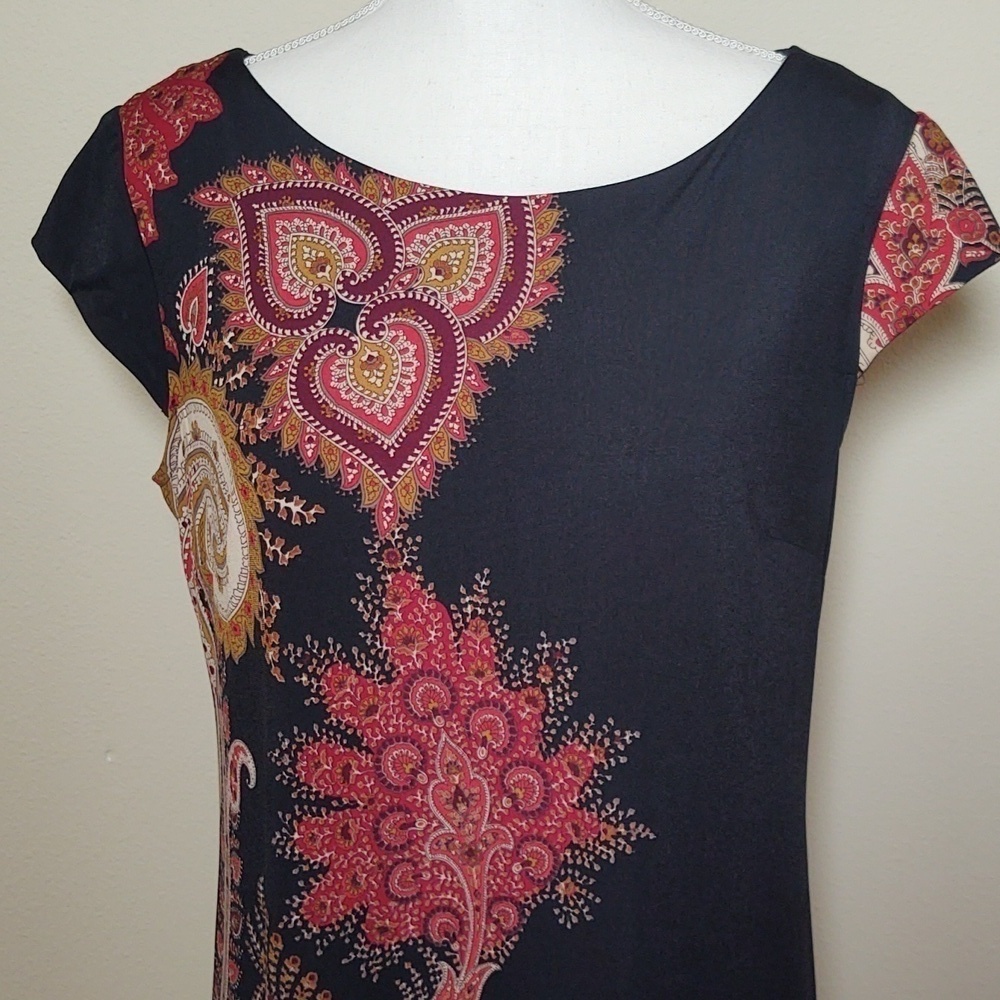 Liz Claiborne Black Floral Shift Dress with Cap Sleeves
